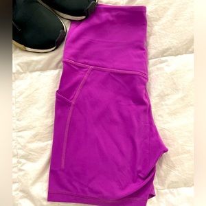 Lululemon Align High Rise 6” shorts